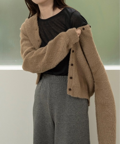 lawgy（ラウジー）の「rib sheer round neck tops / リブシアーラウンドネックトップス（Tシャツ/カットソー・レディース・ブラック/グレー/ホワイト/ライトカーキ・FREE）」の9枚目の写真