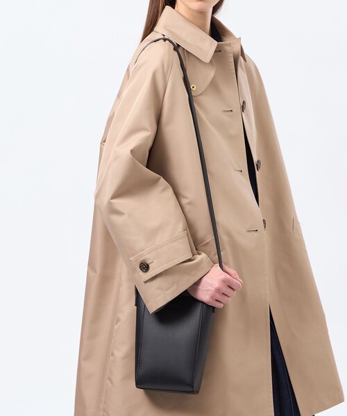 MACKINTOSH PHILOSOPHY（ﾏｯｷﾝﾄｯｼｭ ﾌｨﾛｿﾌｨｰ）の「スマホショルダーポーチ（ショルダーバッグ・レディース・ベージュ/シルバー/ブラック・FREE）」の4枚目の写真