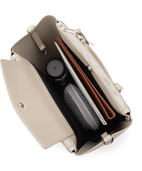 ITS'DEMO（イッツデモ）の「PU軽量2WAY縦型A4トート（トートバッグ・レディース・ブラック/アイボリー/パープル/ナチュラル・00）」の12枚目の写真