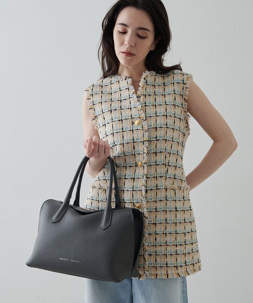 IACUCCI（イアクッチ）の「ラーナ M ALCE（ボストンバッグ・レディース・グレー/グレイッシュベージュ・FREE）」の14枚目の写真