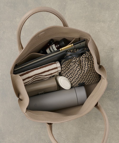 IACUCCI（イアクッチ）の「ラーナ M ALCE（ボストンバッグ・レディース・グレー/グレイッシュベージュ・FREE）」の11枚目の写真