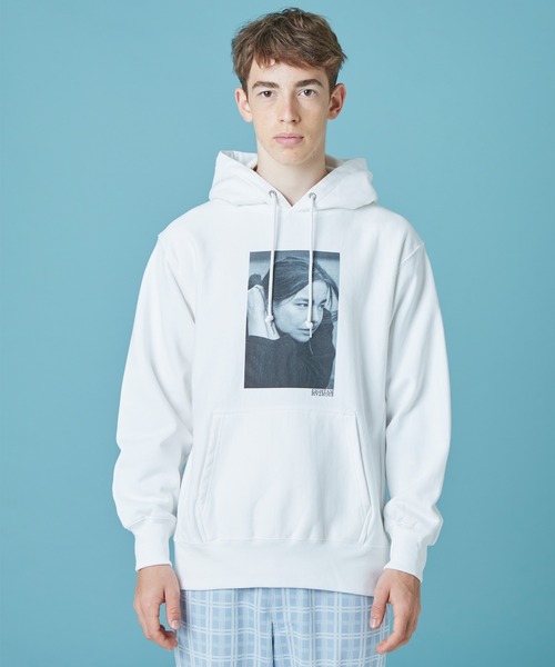 EIGHTAM（エイタム）の「【8】【EIGHTAM】Kevin Cummins Bjork PK（パーカー・レディース・ブラック/ホワイト/グレー・LARGE/MEDIUM/X-LARGE）」の2枚目の写真