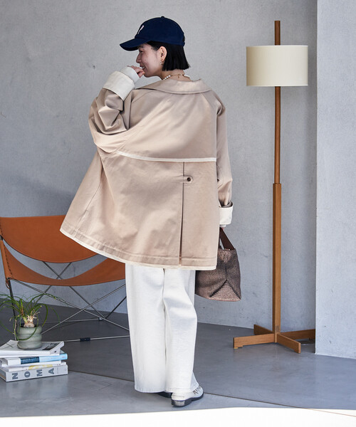 FREAK'S STORE（フリークスストア）の「配色 ショート トレンチコート/ミニ フレアコート/ハイネックショートコート/スプリングコート（トレンチコート・レディース・ネイビー/ベージュ/オフホワイト・ﾌﾘ-）」の16枚目の写真