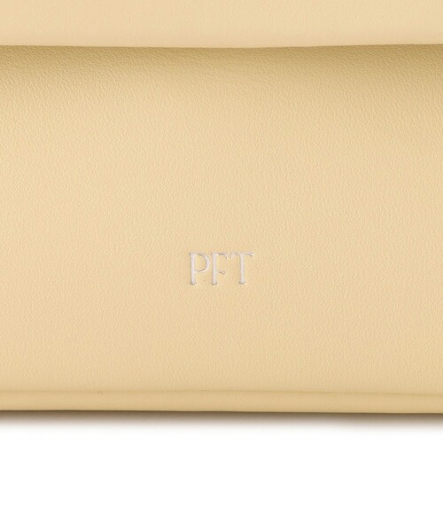 ADAM ET ROPE'(アダムエロペ)の「【PFT】Roll Flap small Bag(ショルダーバッグ・レディース・ブラック/クリーム・FREE)」の17枚目の写真