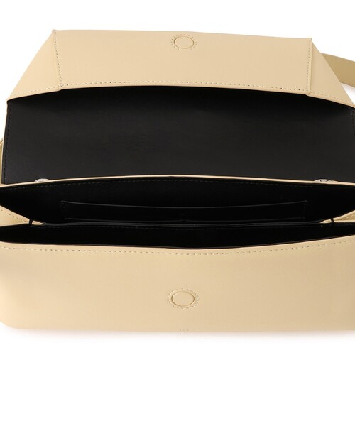 ADAM ET ROPE'(アダムエロペ)の「【PFT】Roll Flap small Bag(ショルダーバッグ・レディース・ブラック/クリーム・FREE)」の21枚目の写真