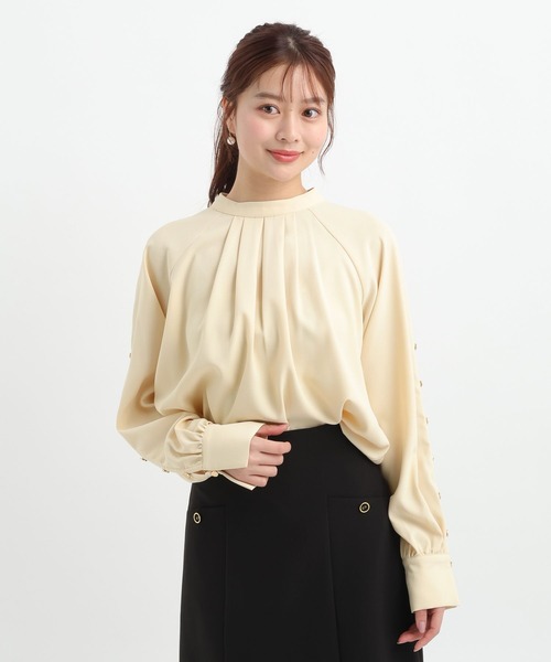 Andemiu（アンデミュウ）の「ソデボタンブラウス656546（シャツ/ブラウス・レディース・クリーム/オフホワイト/ネイビー・FREE）」の16枚目の写真