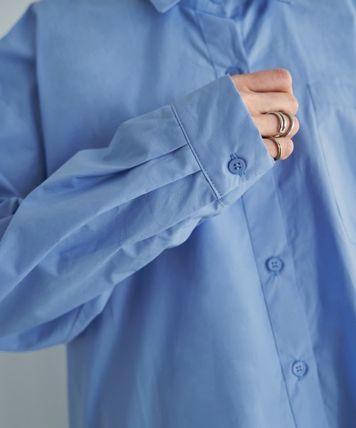 STYLE DELI(スタイルデリ)の「ハリ感ゆったりBASICシャツ(シャツ/ブラウス・レディース・ホワイト/ライトブルー・FREE)」の13枚目の写真