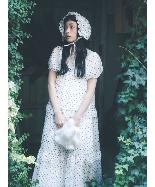 merry jenny（メリージェニー）の「petit flowerフロッキーパフワンピース（ワンピース・レディース・オフホワイト/ブラック・FREE）」の4枚目の写真