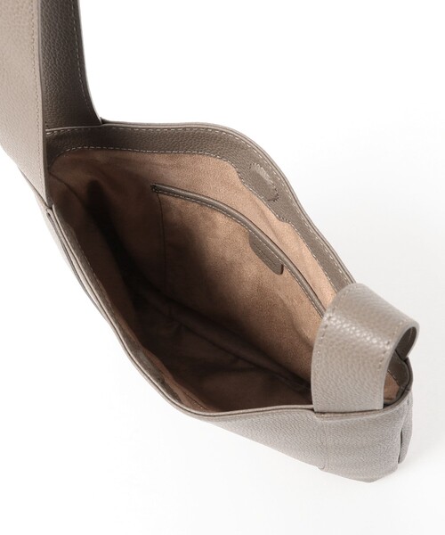 BRILLA per il gusto（ブリッラペルイルグースト）の「PELLE MORBIDA / レザー ミニハンドルバッグ（トートバッグ・メンズ・グレー/ブラック・ONE SIZE）」の6枚目の写真