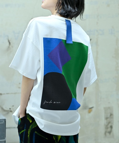 funda mine(ファンダマイン)の「クロマティックTシャツ(Tシャツ/カットソー・レディース・ホワイト/ブラック・1/2)」の1枚目の写真