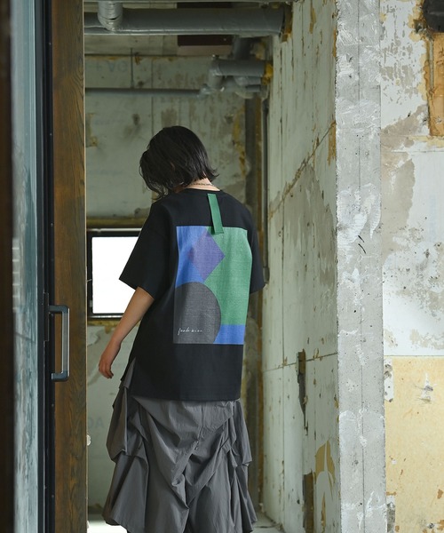 funda mine(ファンダマイン)の「クロマティックTシャツ(Tシャツ/カットソー・レディース・ホワイト/ブラック・1/2)」の14枚目の写真