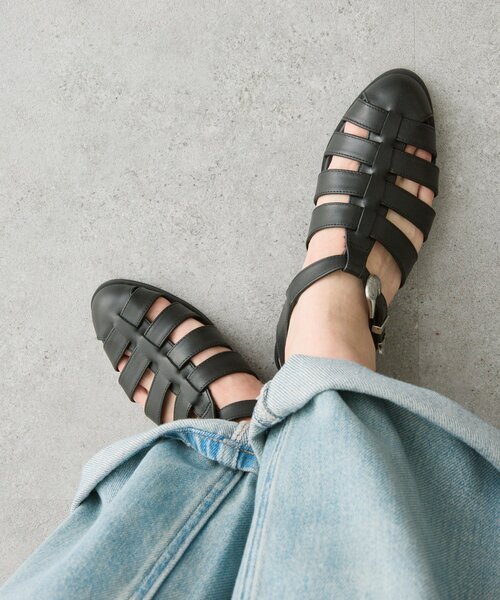 ear PAPILLONNER（イアパピヨネ）の「バックル付きグルカサンダル【SUM1 STYLE(スミスタイル)】（サンダル・レディース・ブラック/ブラウン・SMALL/MEDIUM/LARGE）」の17枚目の写真
