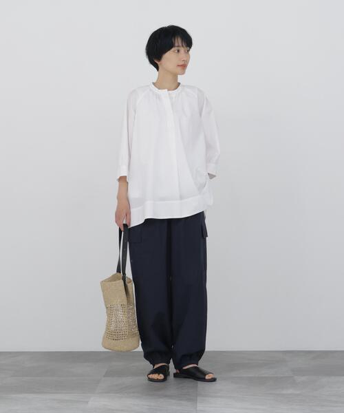 human woman(ヒューマンウーマン)の「◆【ウォッシャブル】フレアーチュニックブラウス(シャツ/ブラウス・レディース・ホワイト/ベージュ系その他2・MEDIUM)」の15枚目の写真