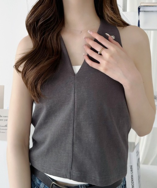 Ada.（エイダ）の「Vネック ベストレイヤード ドッキング 半袖 トップス（Tシャツ/カットソー・レディース・アイボリー/ブラック/チャコール・FREE）」の13枚目の写真