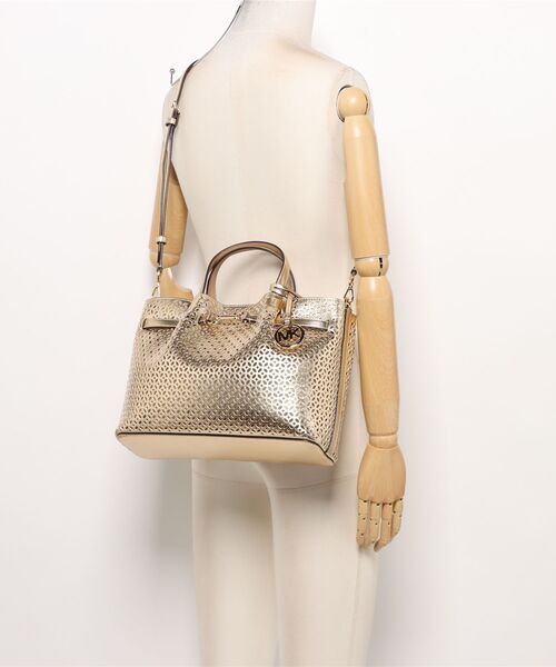 MICHAEL KORS(マイケルコース)の「CARSON MD CZ SATCHEL Satchel(ハンドバッグ・レディース・ゴールド系・FREE)」の5枚目の写真