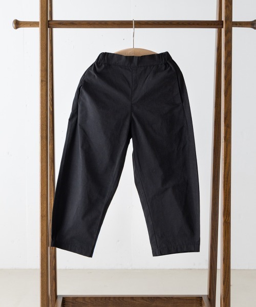 riziere(リジェール)の「撥水カーブシルエットパンツ(その他パンツ・キッズ・ベージュ/ブラック・120/110/100/90/140/130/150)」の13枚目の写真