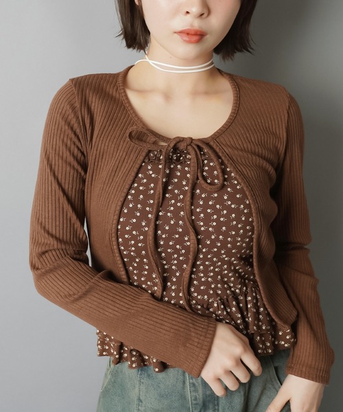 SPINNS(スピンズ)の「【セットアイテム】長袖カーディガン+小花柄キャミソールセット(カーディガン/ボレロ・レディース・オフホワイト/グレー/ブラウン/ネイビー・ONESIZE)」の1枚目の写真