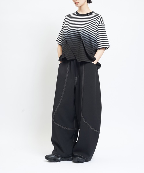 gomme(ゴム)の「グラデーションタックT(Tシャツ/カットソー・レディース・チャコールグレー/ブルー/ブラック・MEDIUM)」の4枚目の写真