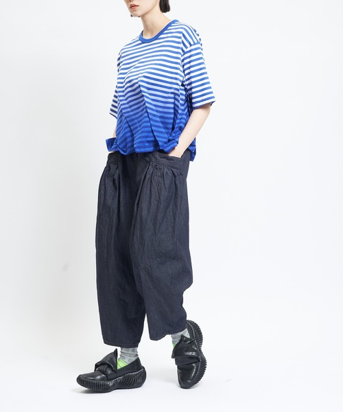 gomme(ゴム)の「グラデーションタックT(Tシャツ/カットソー・レディース・チャコールグレー/ブルー/ブラック・MEDIUM)」の8枚目の写真