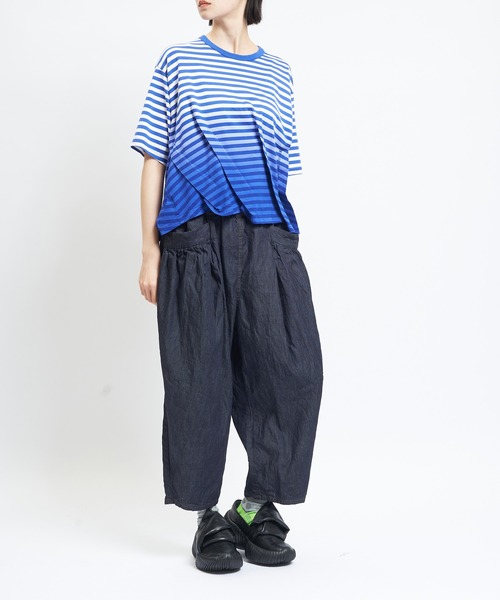 gomme(ゴム)の「グラデーションタックT(Tシャツ/カットソー・レディース・チャコールグレー/ブルー/ブラック・MEDIUM)」の9枚目の写真