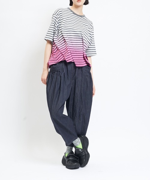 gomme(ゴム)の「グラデーションタックT(Tシャツ/カットソー・レディース・チャコールグレー/ブルー/ブラック・MEDIUM)」の12枚目の写真