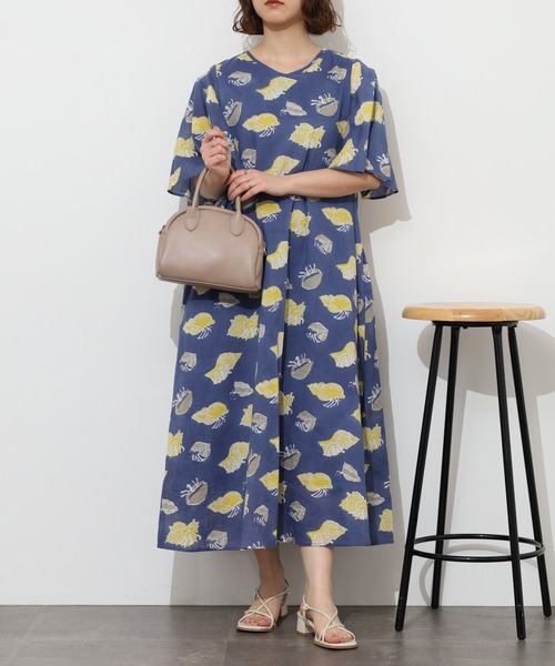 KILKI（キルキー）の「kilki　ヤドカリプリントワンピース（ワンピース・レディース・グレイッシュベージュ/ネイビー系・ONESIZE）」の10枚目の写真