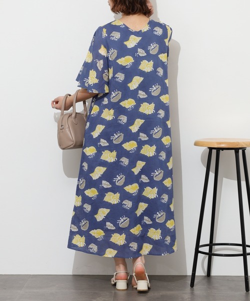 KILKI（キルキー）の「kilki　ヤドカリプリントワンピース（ワンピース・レディース・グレイッシュベージュ/ネイビー系・ONESIZE）」の15枚目の写真