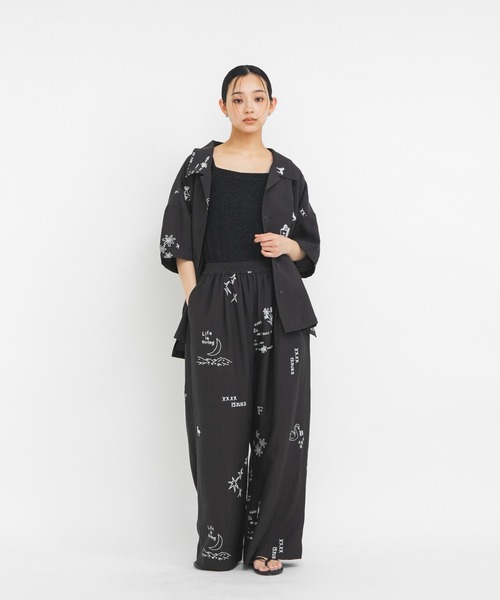 KBF（ケイビーエフ）の「TATTOOオーバーシャツ（シャツ/ブラウス・レディース・チャコールグレー/アイボリー/ブラウン・ONE）」の11枚目の写真