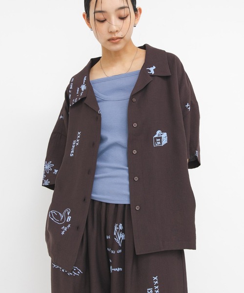 KBF（ケイビーエフ）の「TATTOOオーバーシャツ（シャツ/ブラウス・レディース・チャコールグレー/アイボリー/ブラウン・ONE）」の16枚目の写真