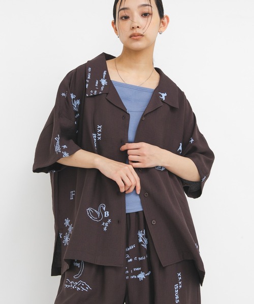 KBF（ケイビーエフ）の「TATTOOオーバーシャツ（シャツ/ブラウス・レディース・チャコールグレー/アイボリー/ブラウン・ONE）」の17枚目の写真