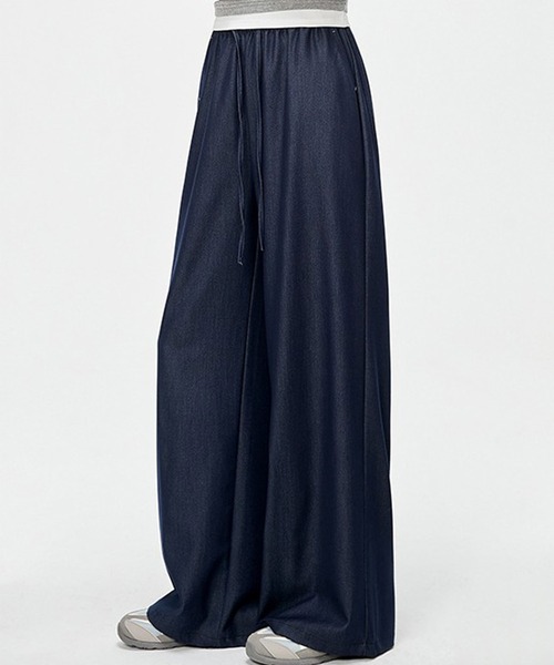 by LEGNA(バイレグナ)の「デニム見えワイドパンツ(その他パンツ・レディース・ブラック/インディゴブルー・LARGE/MEDIUM/SMALL)」の1枚目の写真