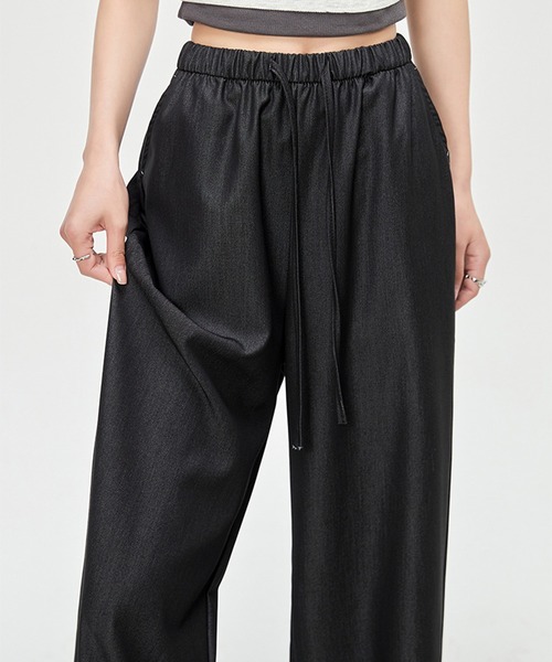 by LEGNA(バイレグナ)の「デニム見えワイドパンツ(その他パンツ・レディース・ブラック/インディゴブルー・LARGE/MEDIUM/SMALL)」の6枚目の写真