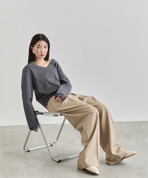 NUJOH(ヌゾ)の「Loose V-Neck Stripe Top / ルーズVネックボーダートップス(Tシャツ/カットソー・レディース・ナチュラル/チャコールグレー・FREE)」の20枚目の写真