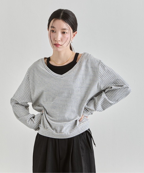 NUJOH(ヌゾ)の「Loose V-Neck Stripe Top / ルーズVネックボーダートップス(Tシャツ/カットソー・レディース・ナチュラル/チャコールグレー・FREE)」の22枚目の写真