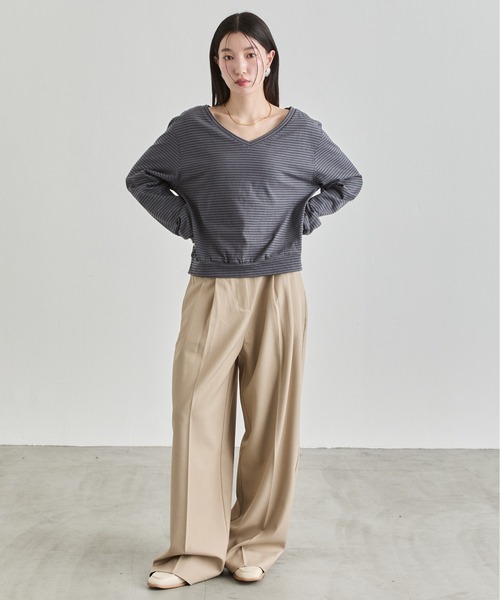 NUJOH(ヌゾ)の「Loose V-Neck Stripe Top / ルーズVネックボーダートップス(Tシャツ/カットソー・レディース・ナチュラル/チャコールグレー・FREE)」の13枚目の写真
