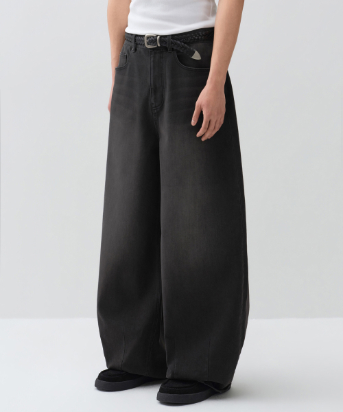 MUSINSA STANDARD（ムシンサスタンダード）の「[クールタンダード] バルーンデニムパンツ [ウォッシュドブラック]（デニムパンツ・メンズ・その他・30/31/33/26/27/28/40/38/42/36/34/32/29）」の15枚目の写真