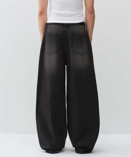 MUSINSA STANDARD（ムシンサスタンダード）の「[クールタンダード] バルーンデニムパンツ [ウォッシュドブラック]（デニムパンツ・メンズ・その他・30/31/33/26/27/28/40/38/42/36/34/32/29）」の3枚目の写真
