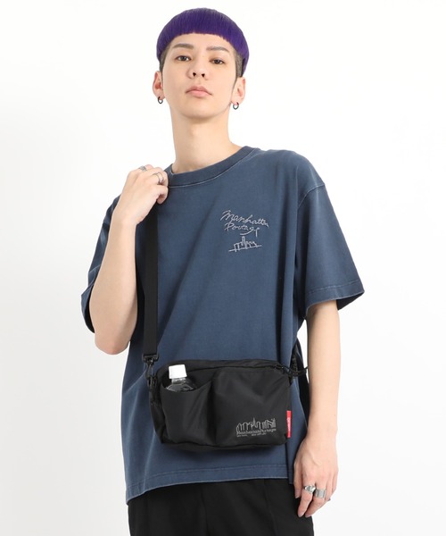Manhattan Portage(マンハッタンポーテージ)の「ACTION JOGGER (L) JPN VER2(ショルダーバッグ・メンズ・ブラック・X-SMALL)」の3枚目の写真