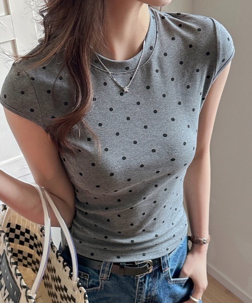 Teem Store（チームストア）の「フレンチスリーブドット柄クルーネックTシャツ（Tシャツ/カットソー・レディース・ホワイト/グレー/ブラック・M/S）」の7枚目の写真
