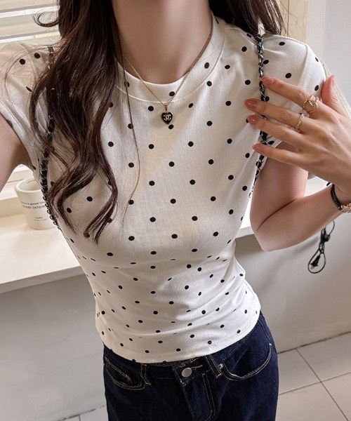 Teem Store（チームストア）の「フレンチスリーブドット柄クルーネックTシャツ（Tシャツ/カットソー・レディース・ホワイト/グレー/ブラック・M/S）」の10枚目の写真