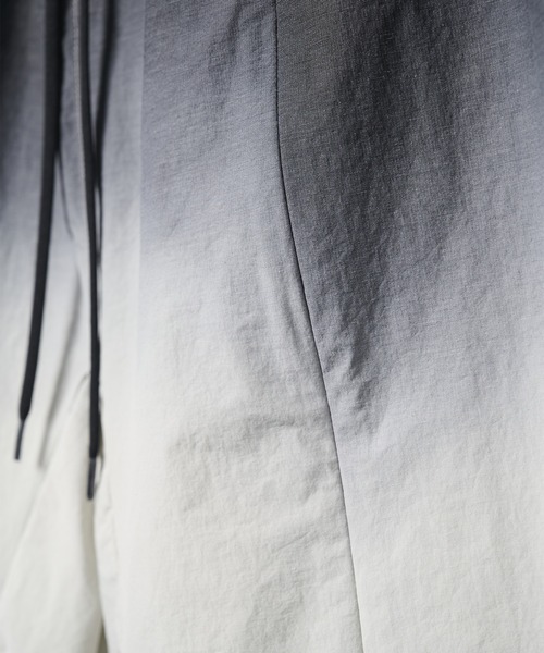 POLIQUANT(ポリクアント)の「【POLIQUANT/ポリクアント】THE BREATHABLE GRADIENT GARMENT DYEING S/L PANTS(その他パンツ・メンズ・ライム/ブラック・1/2)」の7枚目の写真