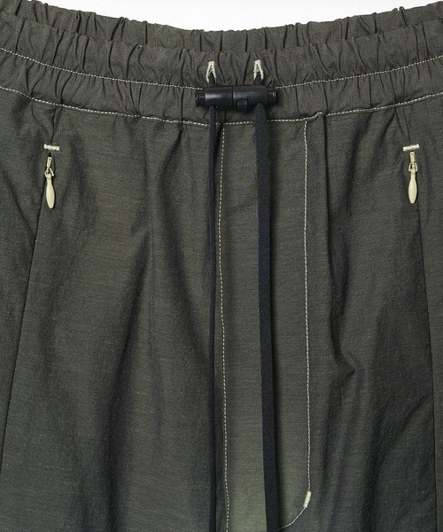 POLIQUANT(ポリクアント)の「【POLIQUANT/ポリクアント】THE BREATHABLE GRADIENT GARMENT DYEING S/L PANTS(その他パンツ・メンズ・ライム/ブラック・1/2)」の12枚目の写真