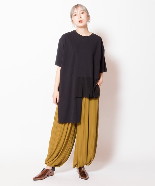 OSMOSIS(オズモーシス)の「ランダムプリーツハーレムパンツ(その他パンツ・レディース・ライトグレー/イエロー系その他/ブラック・ONE SIZE)」の15枚目の写真