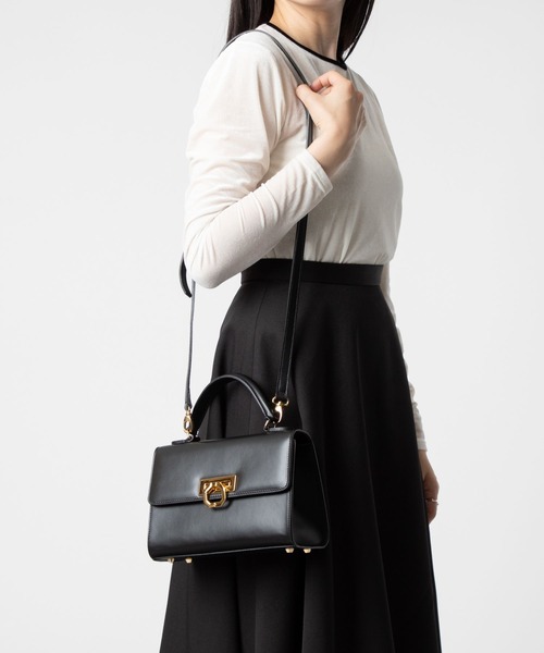 CARBOTTI(カルボッティ)の「CARBOTTI / SOFIA 341 カルボッティ レザー ワンハンドル 2WAY ハンドバッグ(ショルダーバッグ・レディース・ブラック・FREE)」の13枚目の写真