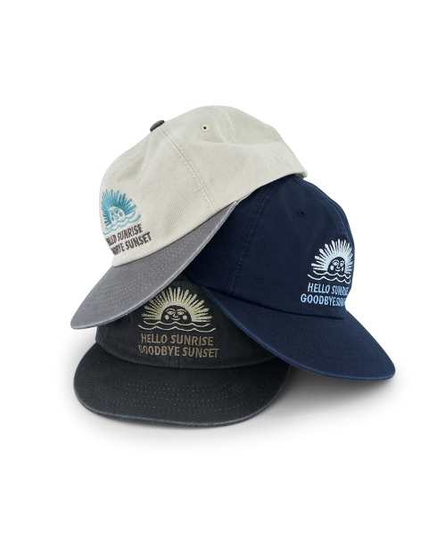 HELLO SUNRISE(ハローサンライズ)の「90s Logo 6Panel Cap_Light Gray & Charcoal(キャップ・レディース・チャコールグレー・OS)」の4枚目の写真