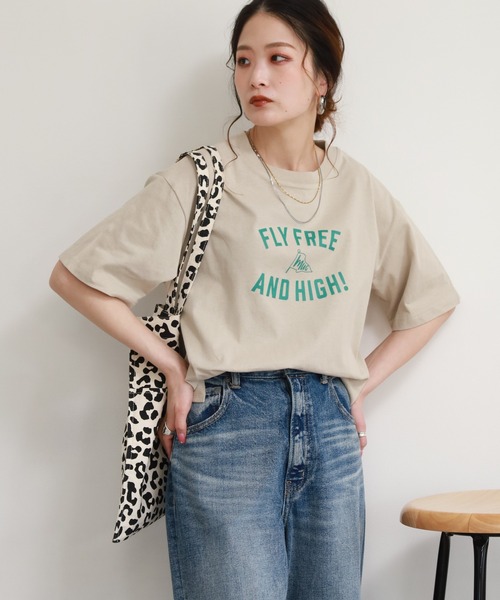FUNALIVE(ファンアライブ)の「コットンワイドクルーネックプリントTシャツB半袖(Tシャツ/カットソー・レディース・アイボリー/ライトベージュ/ブラック/モカ/ブルー・M-L)」の5枚目の写真
