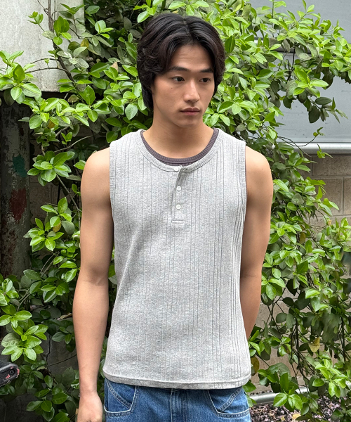 JUAN HOMME(ジュアンオム)の「リファインドヘンリーネックスリーブレス(メランジグレー)(Tシャツ/カットソー・メンズ・その他・MEDIUM/LARGE)」の1枚目の写真