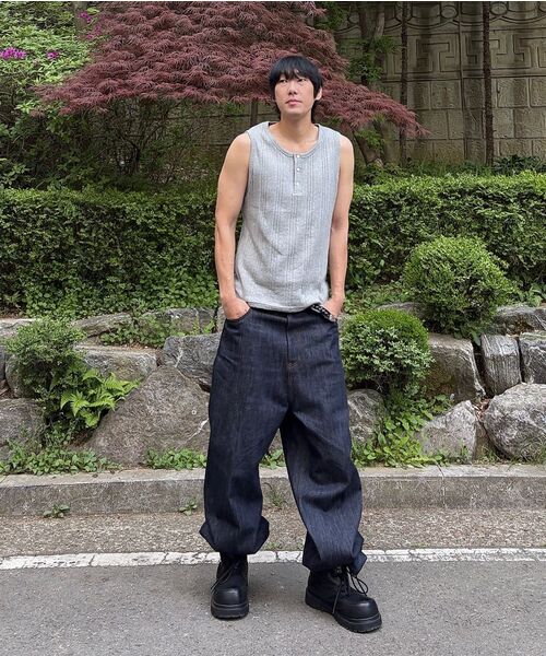 JUAN HOMME(ジュアンオム)の「リファインドヘンリーネックスリーブレス(メランジグレー)(Tシャツ/カットソー・メンズ・その他・MEDIUM/LARGE)」の2枚目の写真