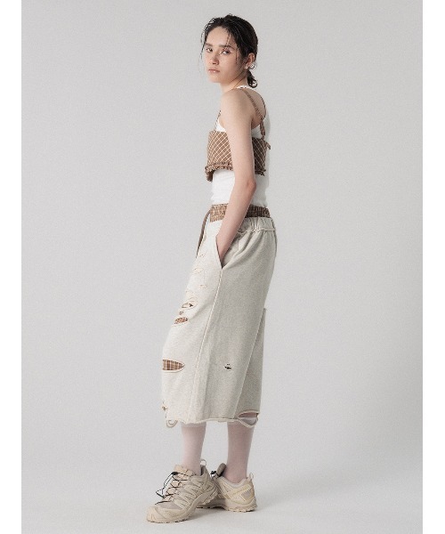 ELCHELE(エルチェレ)の「CHECK HEM FRILL BUSTIER(その他トップス・レディース・ブルー/ベージュ・FREE)」の9枚目の写真