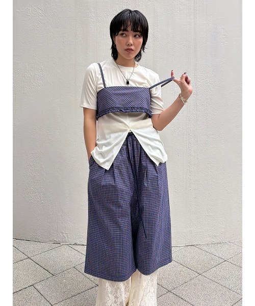 ELCHELE(エルチェレ)の「CHECK HEM FRILL BUSTIER(その他トップス・レディース・ブルー/ベージュ・FREE)」の17枚目の写真